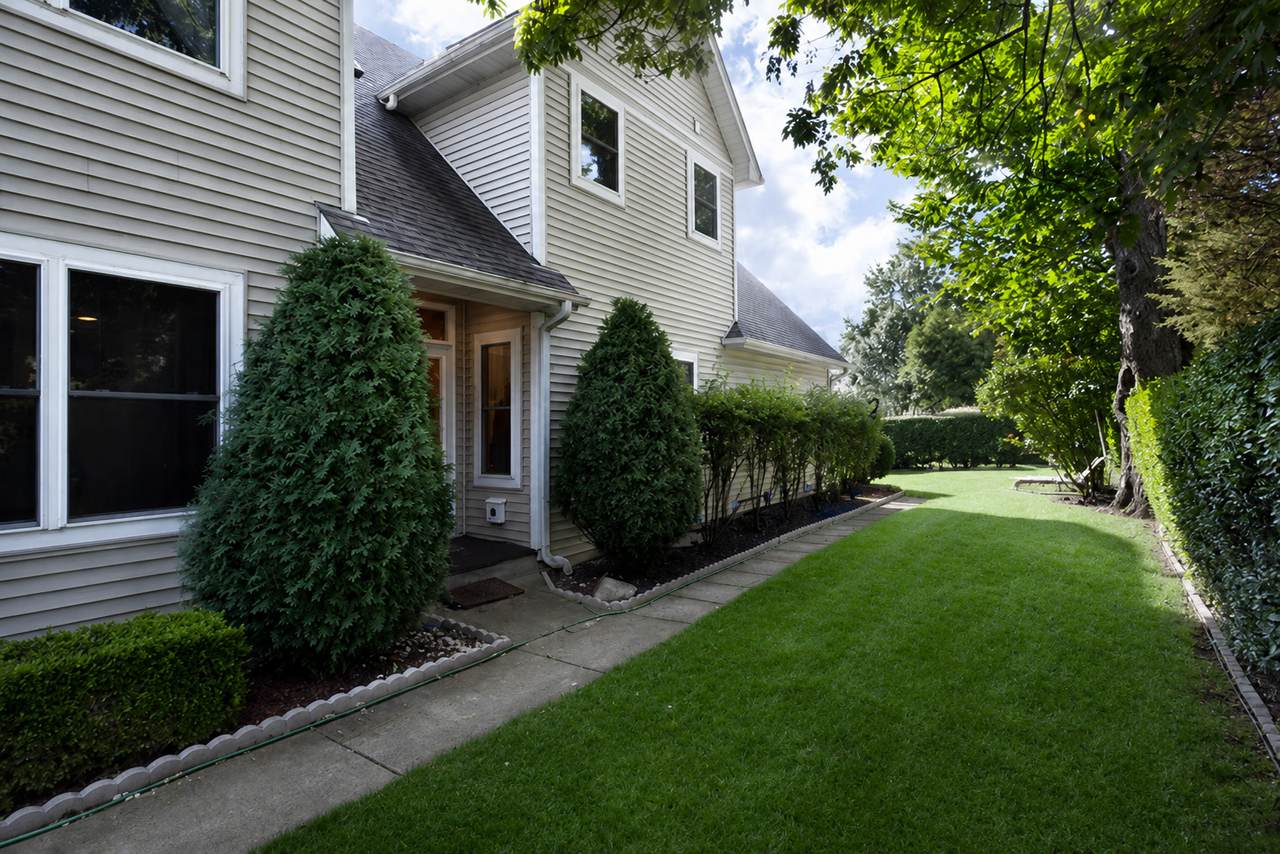 588 Onwentsia Avenue - Photo 1