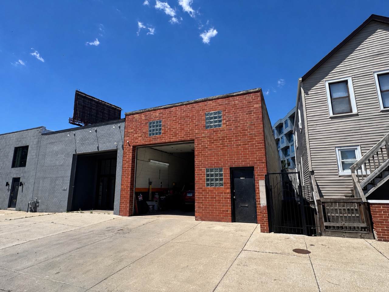 1520 Throop Street - Photo 1