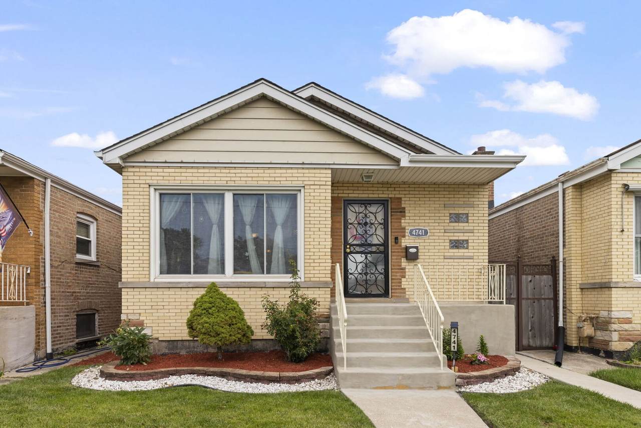 4741 Lamon Avenue - Photo 1