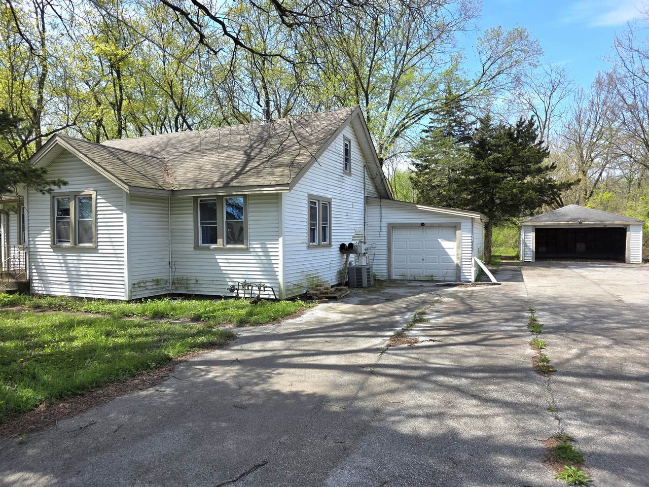 18106 Sayre Avenue - Photo 1