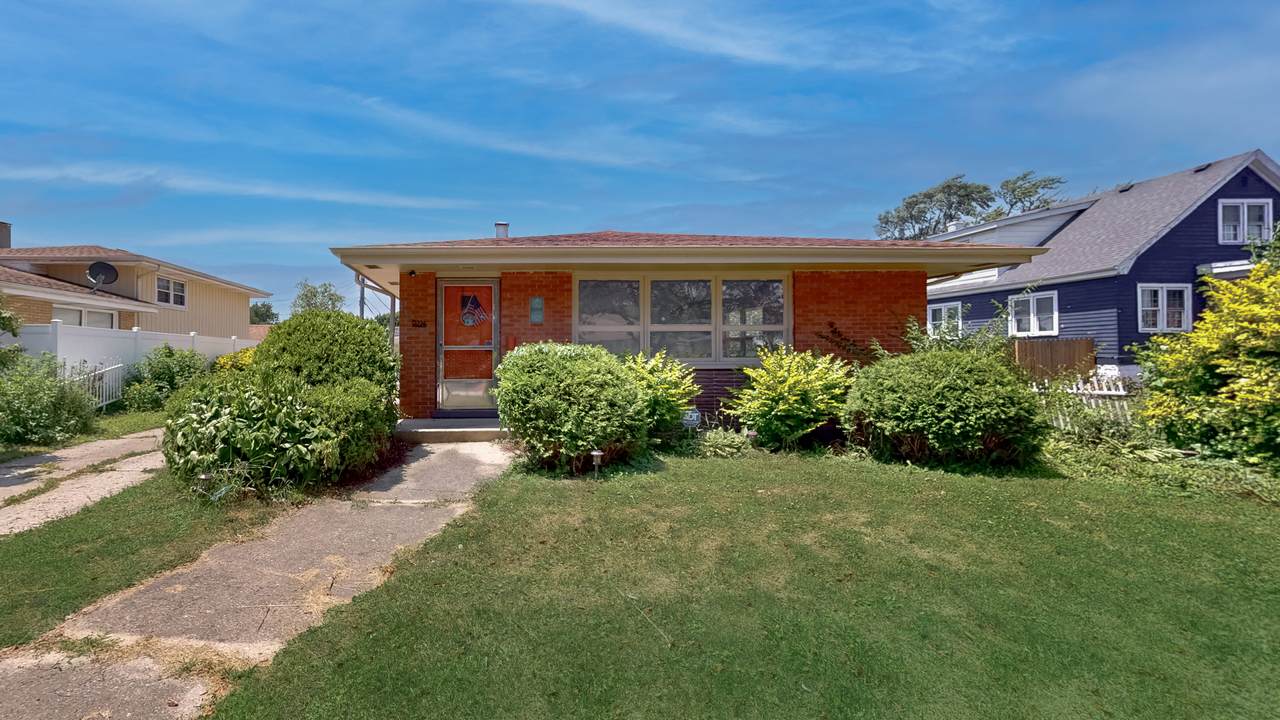 9224 Melvina Avenue - Photo 1