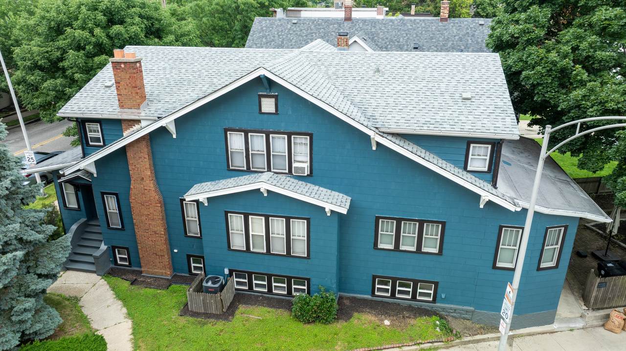 244 Des Plaines Avenue - Photo 1