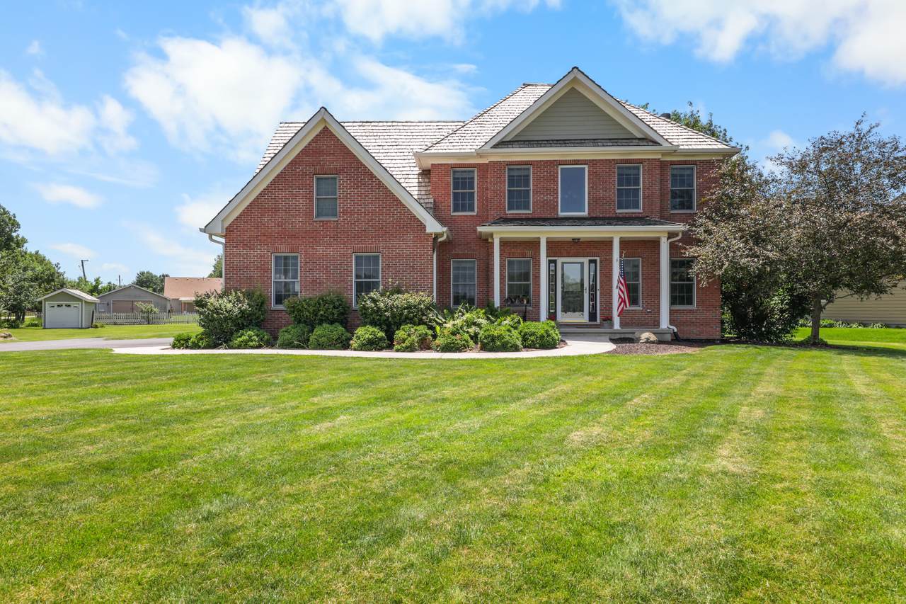 1223 Fox Run Drive - Photo 1