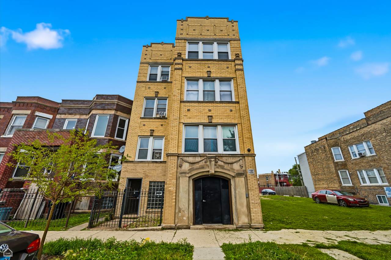 4520 Jackson Boulevard - Photo 1