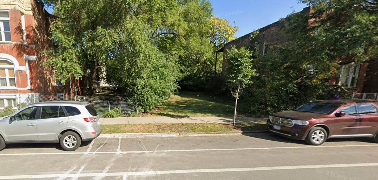 1537 Homan Avenue - Photo 1