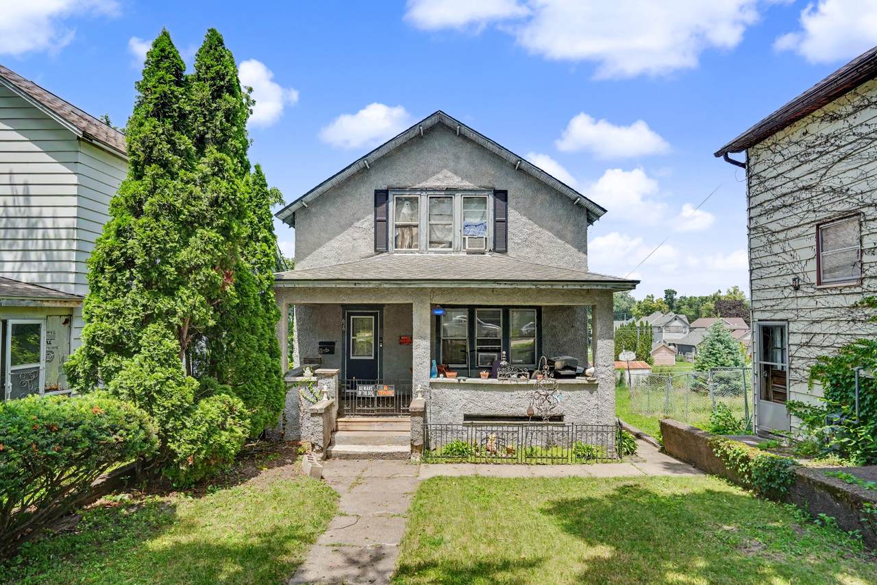 626 8th Avenue - Photo 1