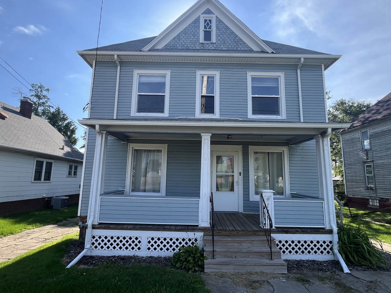 724 Main Street - Photo 1
