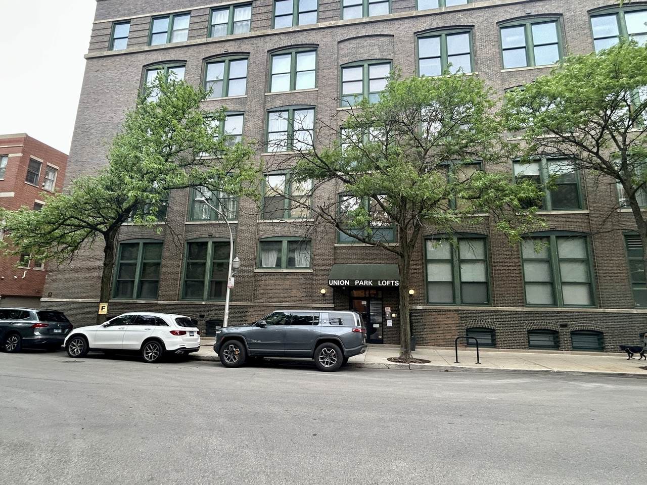 1327 Washington Boulevard - Photo 1