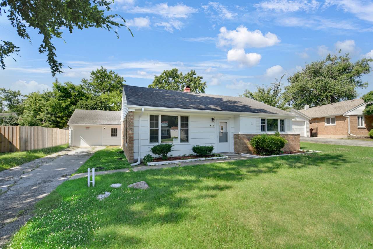 55 Apple Lane - Photo 1