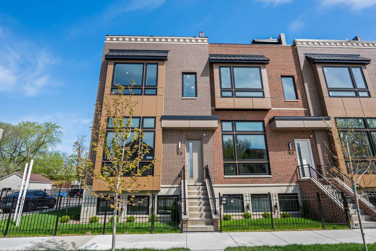 708 41 Street - Photo 1