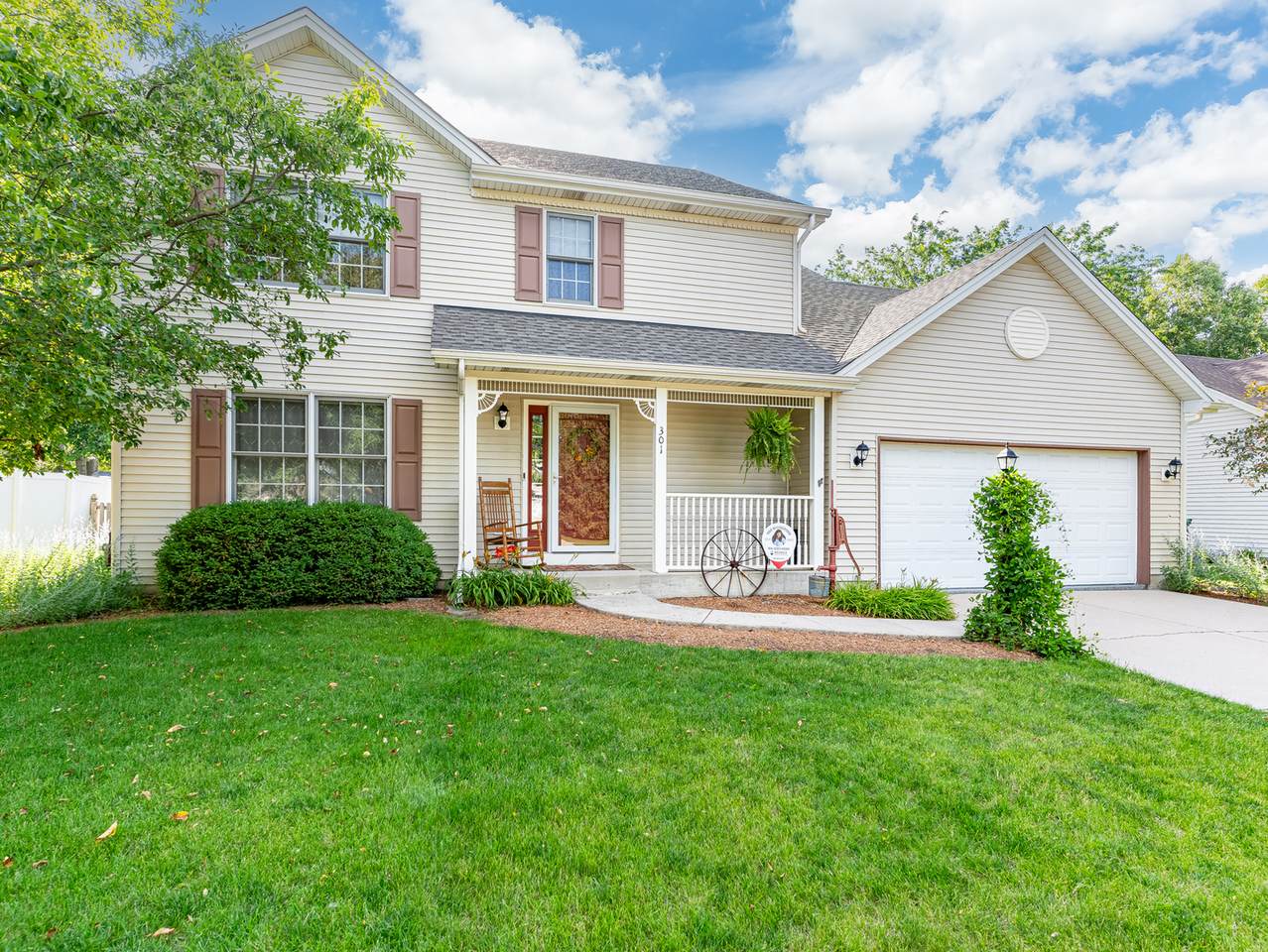 301 Savoy Drive - Photo 1