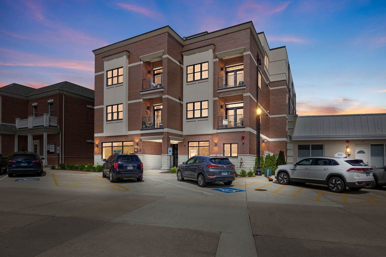 514 Hillgrove Avenue - Photo 1