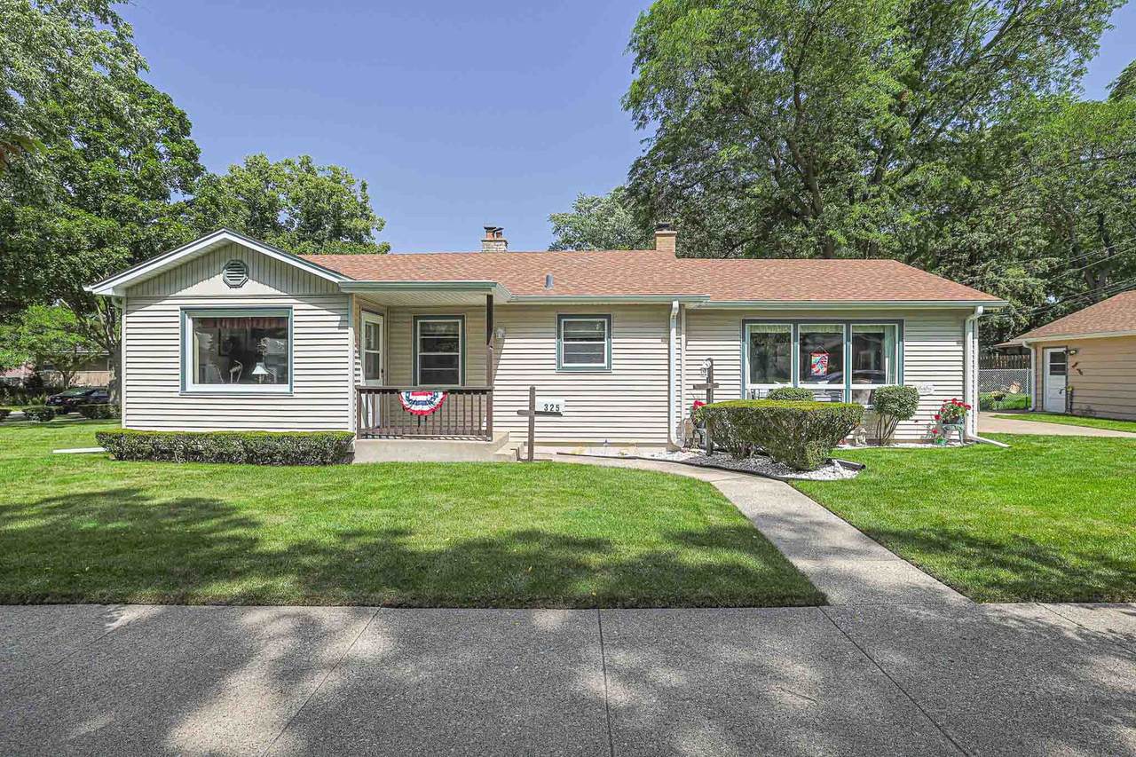 325 Lodge Lane - Photo 1