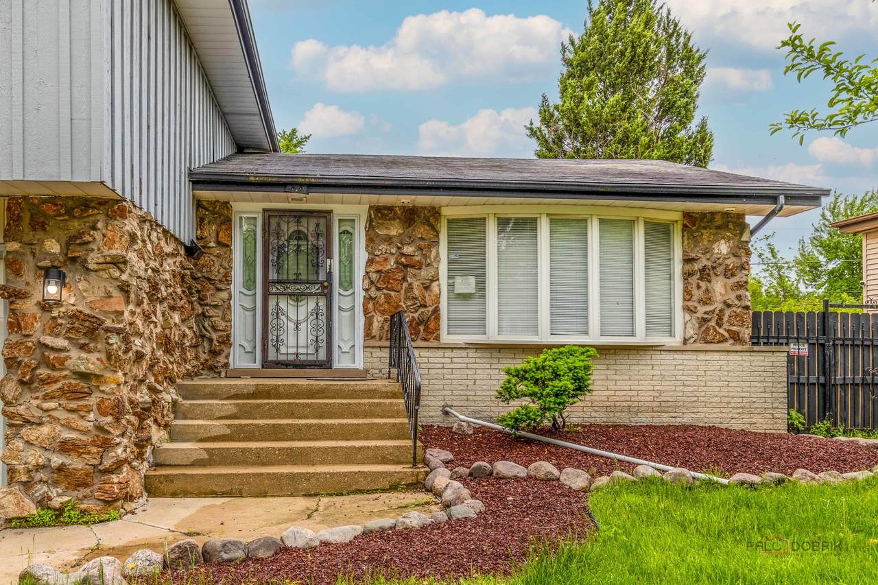 17108 Evans Drive - Photo 1