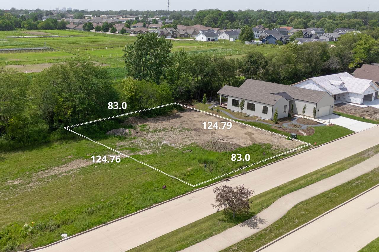 1945 Stone Creek Boulevard - Photo 1