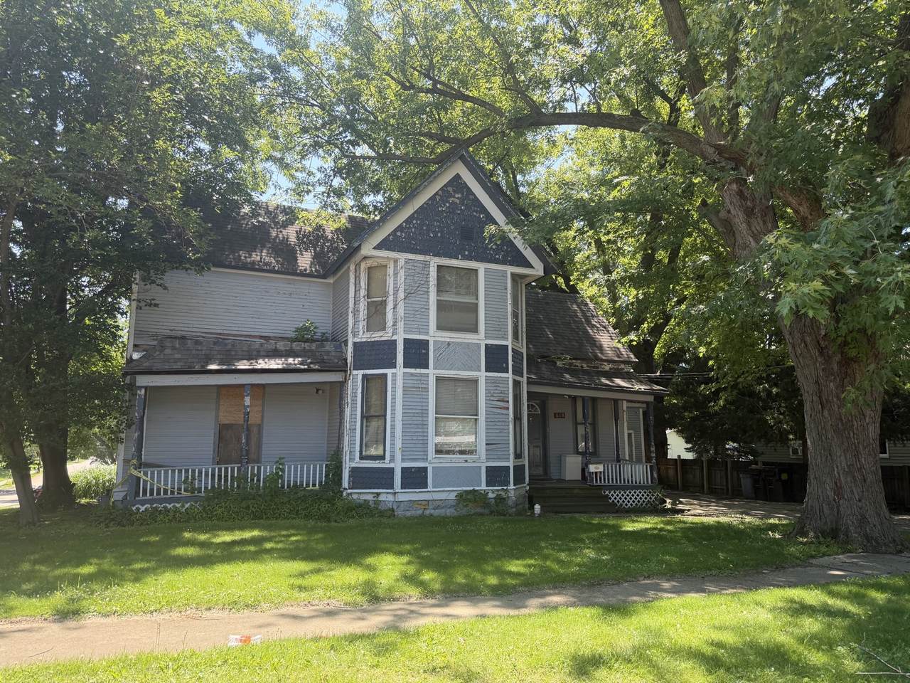 608 Cherry Street - Photo 1