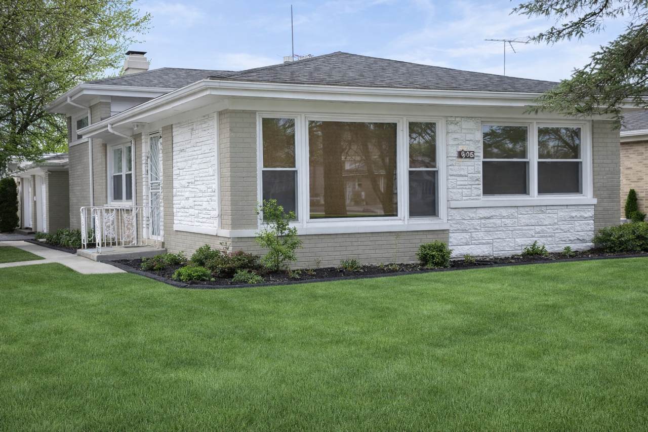 1396 Buffalo Avenue - Photo 1