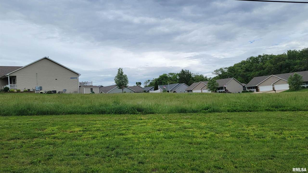 604 19TH Avenue - Photo 1