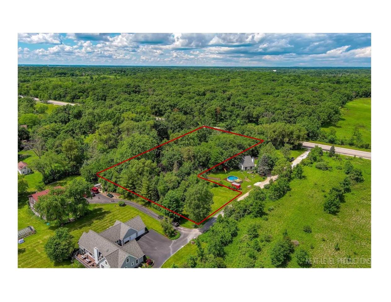 28W185 Geneva Road - Photo 1