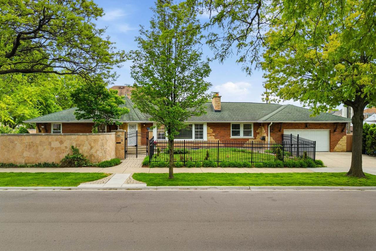 1758 Natoma Avenue - Photo 1