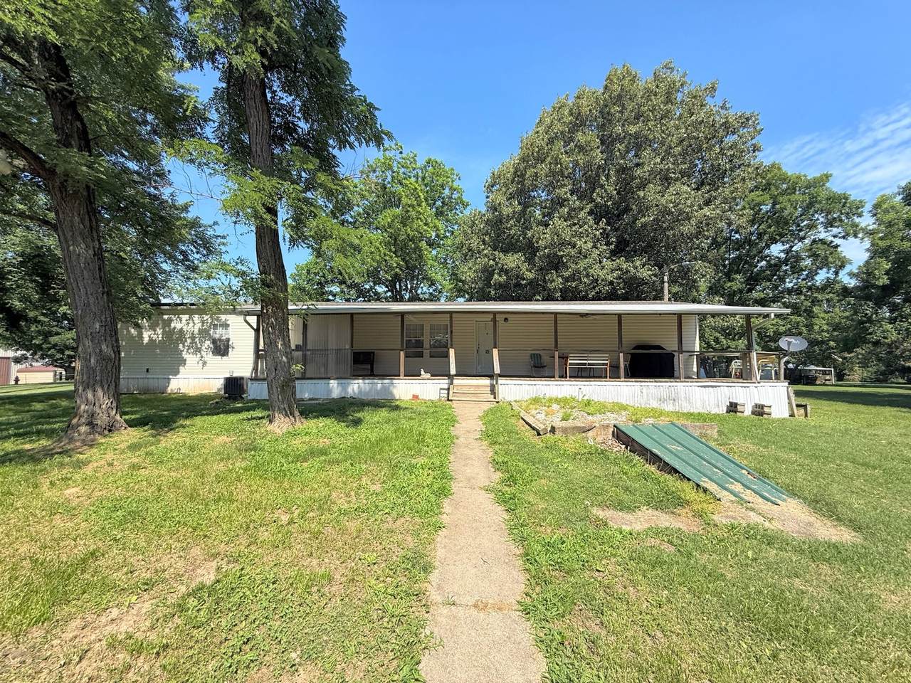 106 Ford Street - Photo 1