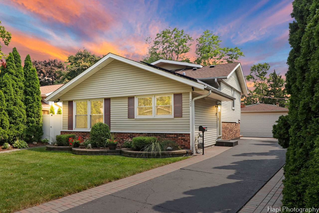 1569 Sherman Place - Photo 1