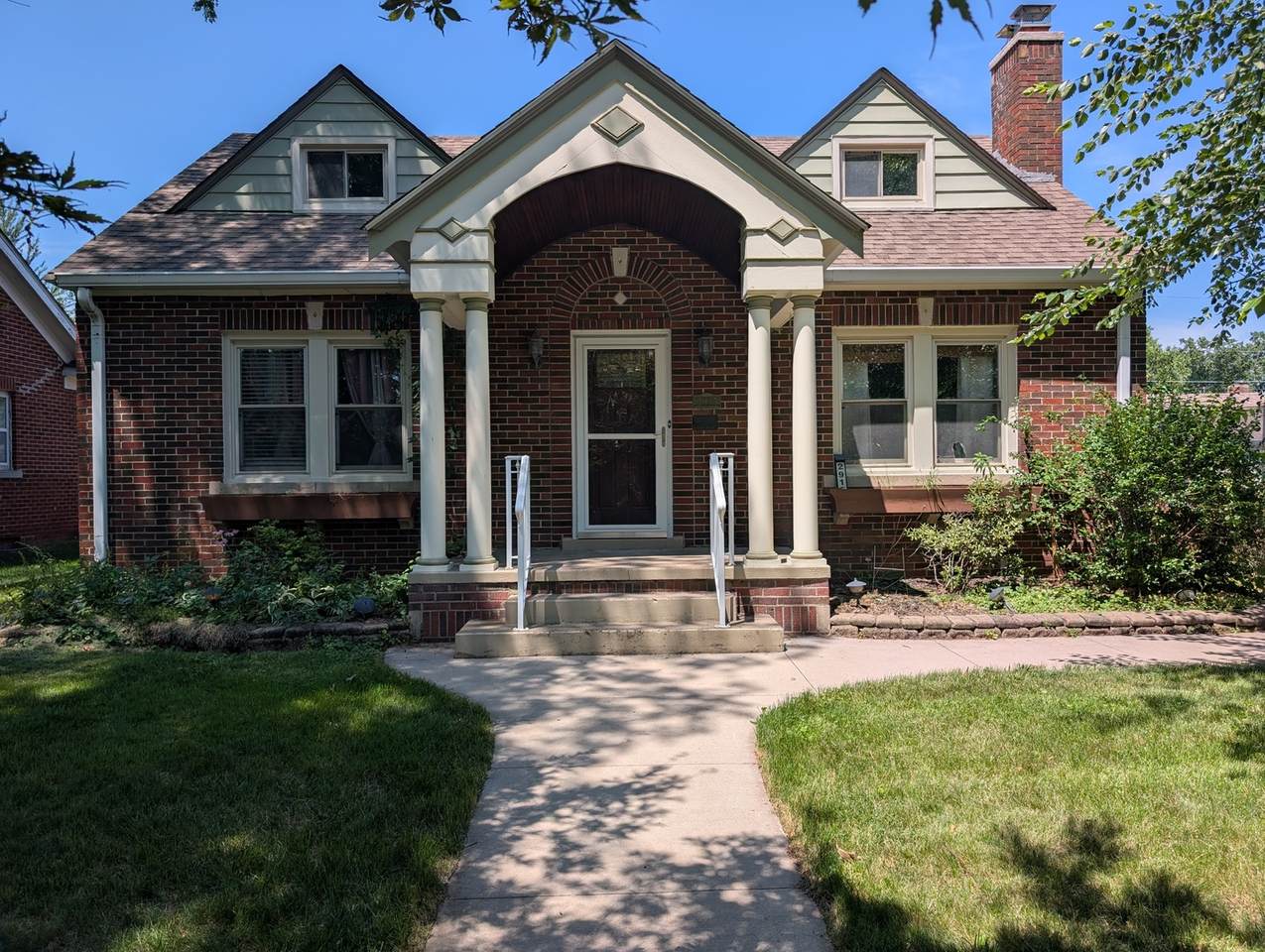 2915 24th Avenue A - Photo 1