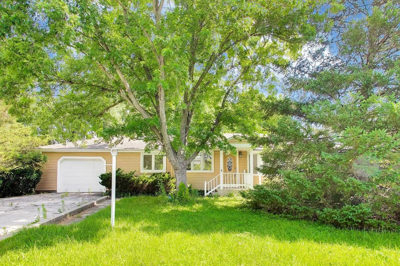 20831 Maple Court - Photo 1