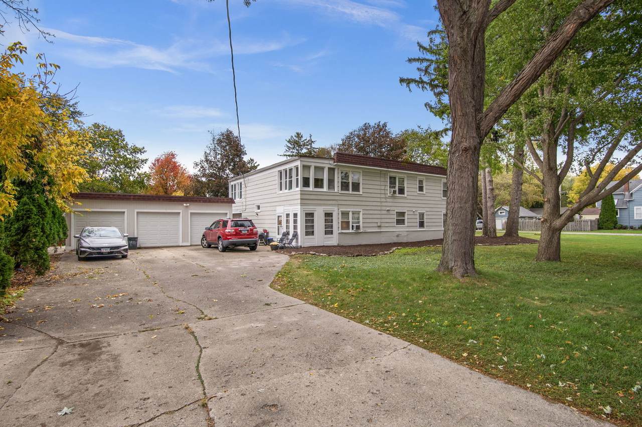 107 Mallory Avenue - Photo 1