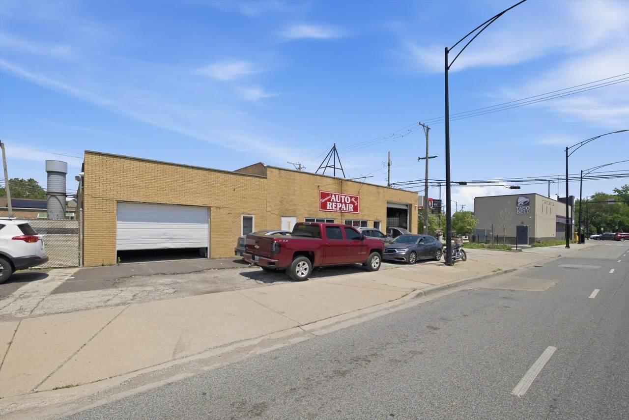 4814 47th Street - Photo 1