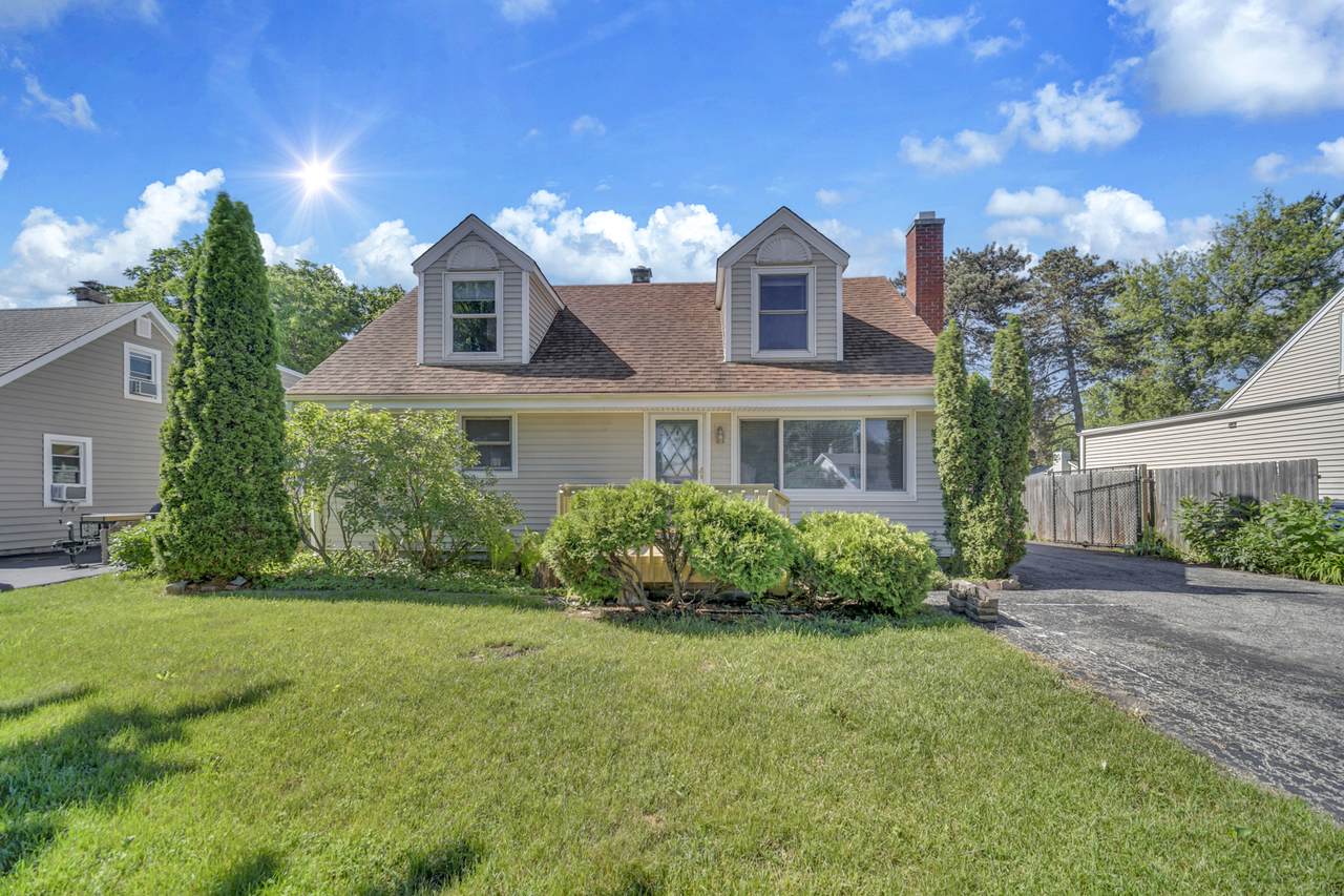 18843 Deerpath Road - Photo 1