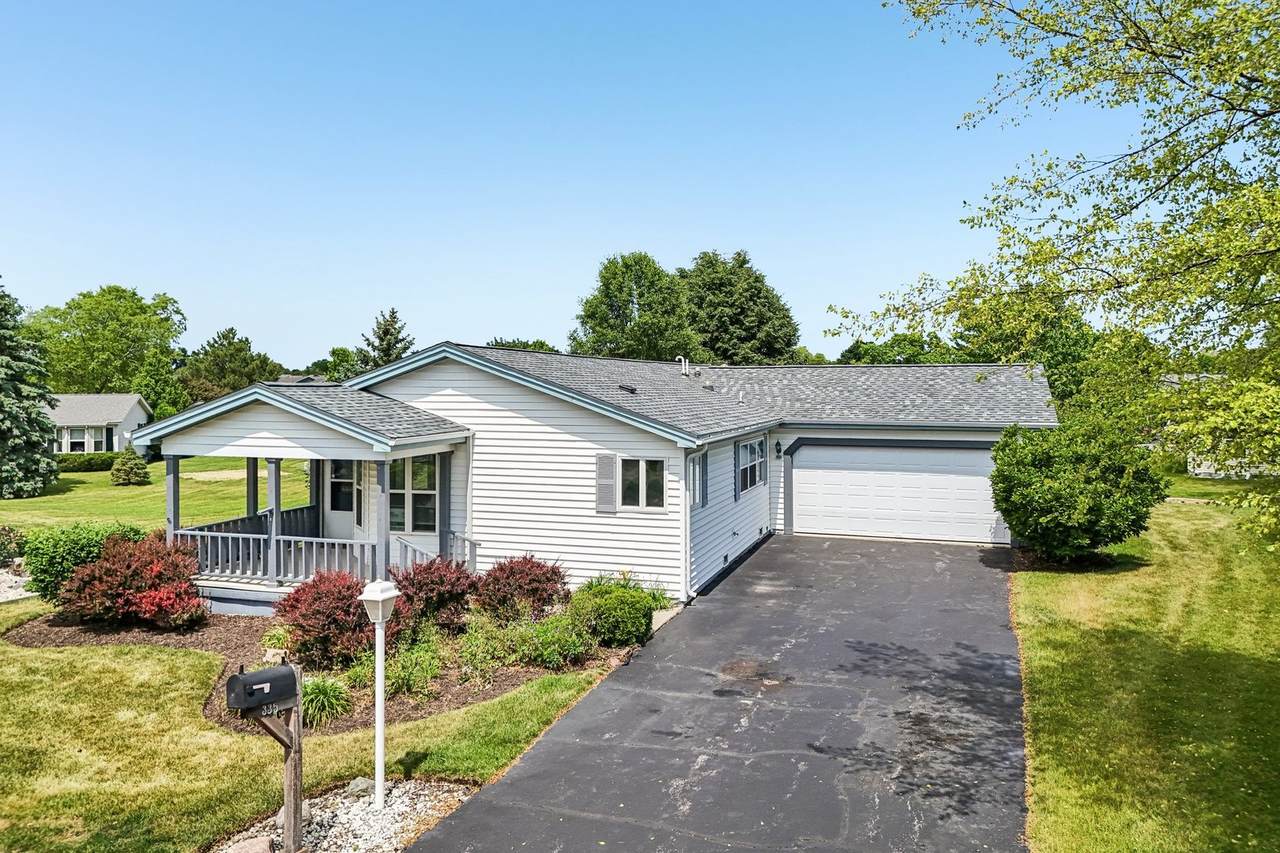 335 Belmont Court - Photo 1