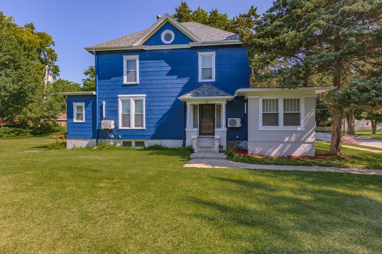 615 Chicago Street - Photo 1
