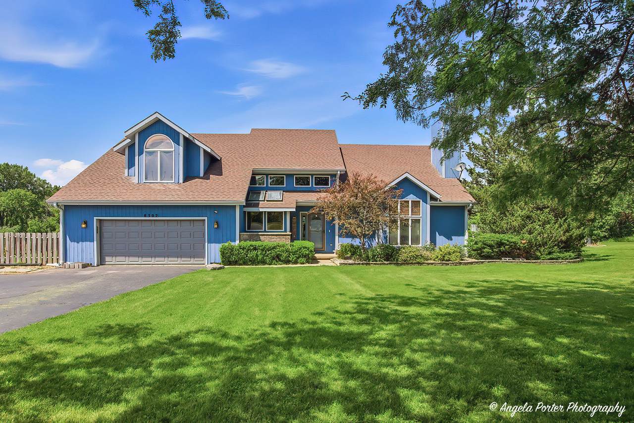 8302 White Oaks Road - Photo 1