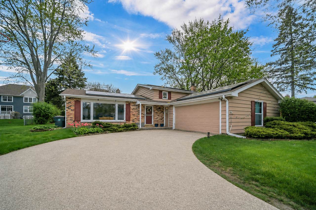 401 Greentree Parkway - Photo 1