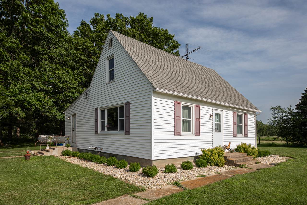 21665 2280 East Street - Photo 1