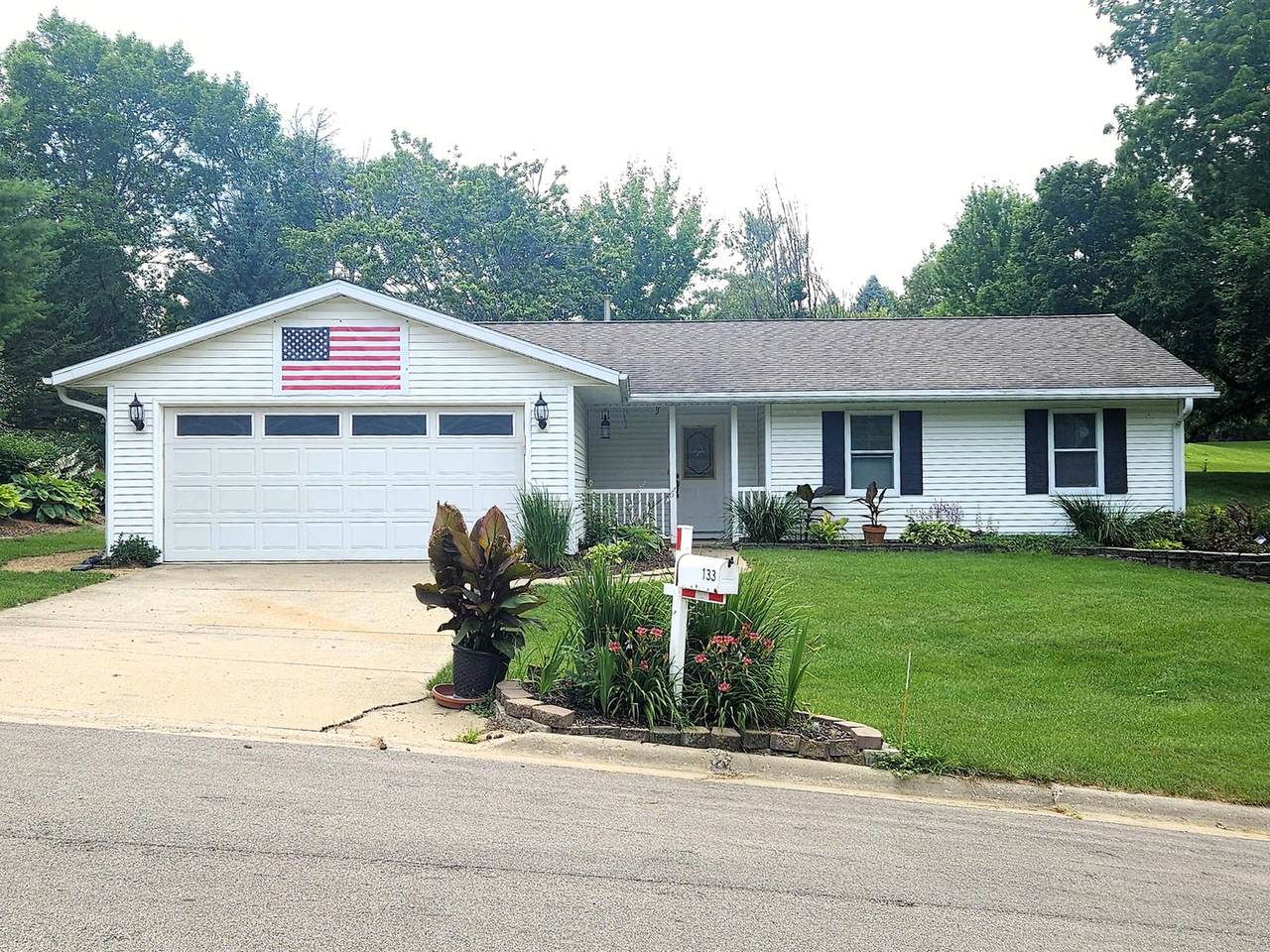 133 Fieldstone Lane - Photo 1