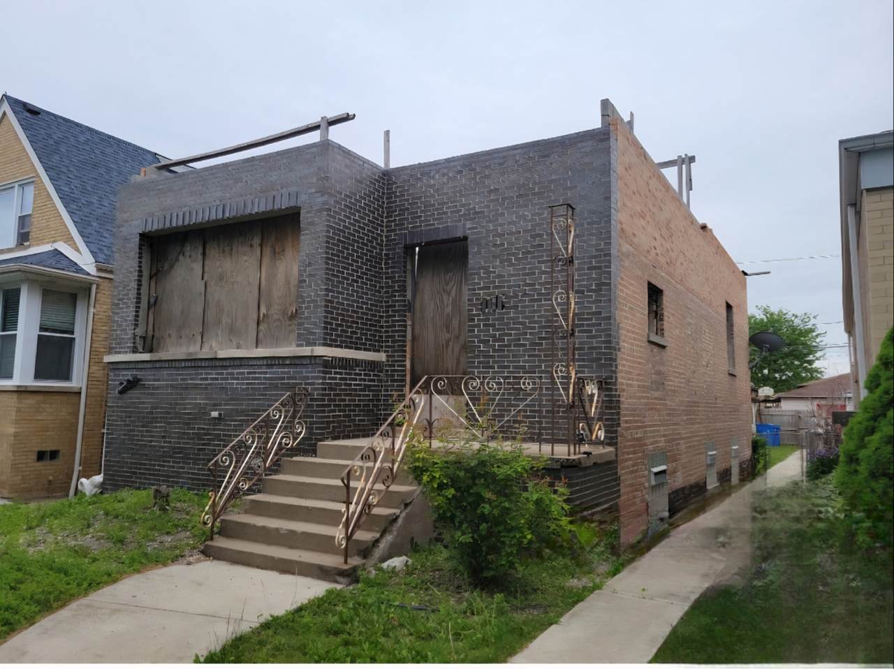 4637 Kilpatrick Avenue - Photo 1