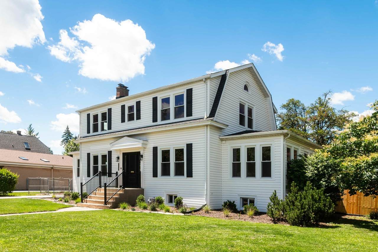 210 Grace Street - Photo 1