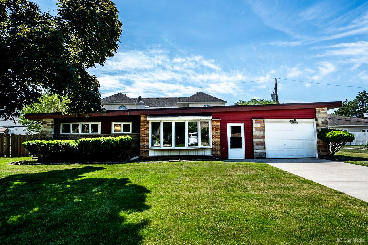 4872 Redwood Drive - Photo 1