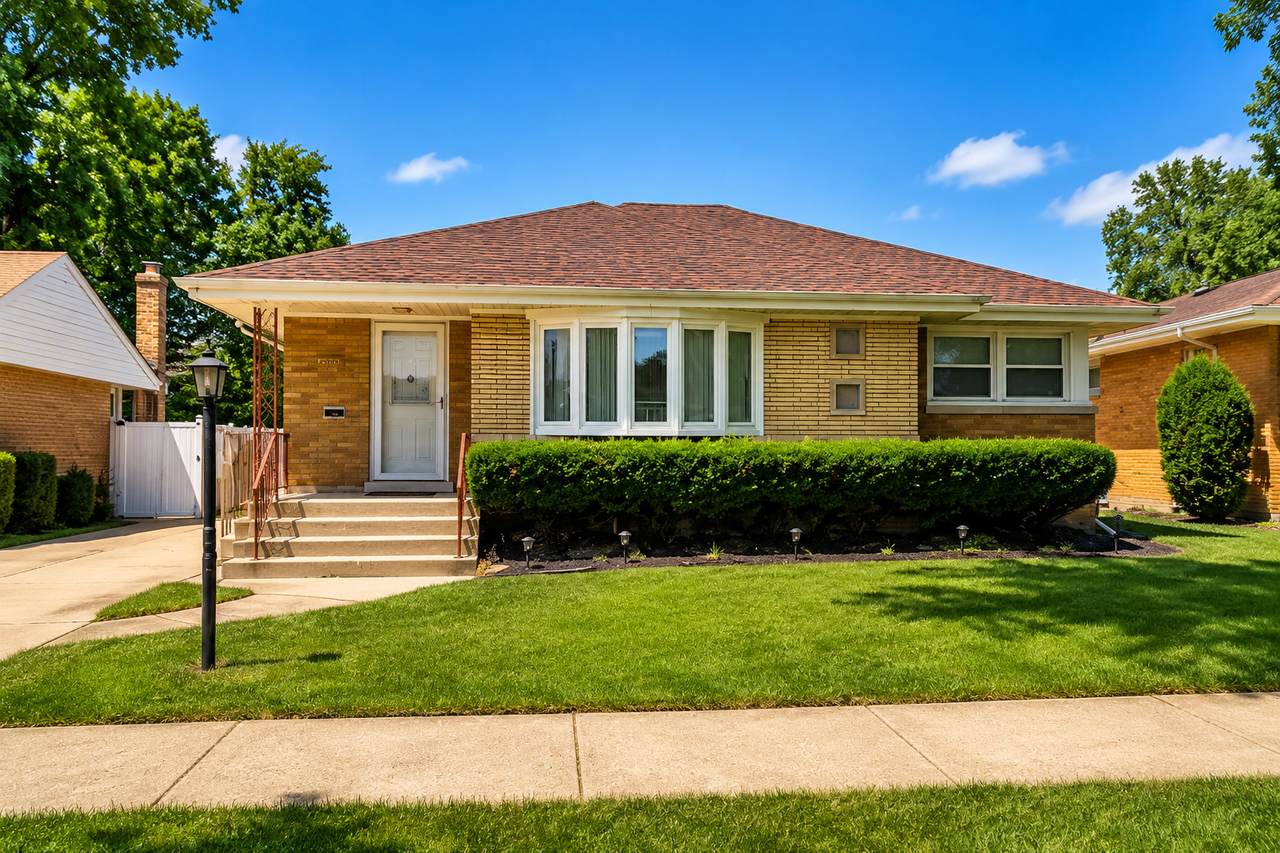 1446 Highridge Parkway - Photo 1