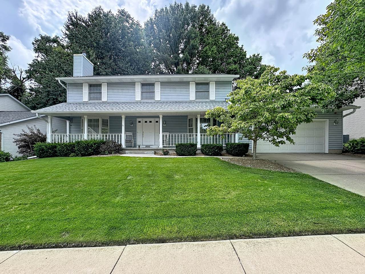 3707 75th Street Court - Photo 1