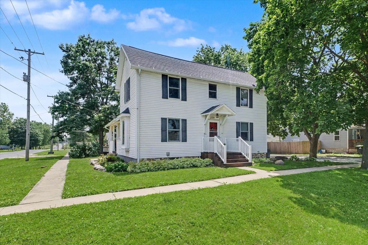 209 Sangamon Street - Photo 1