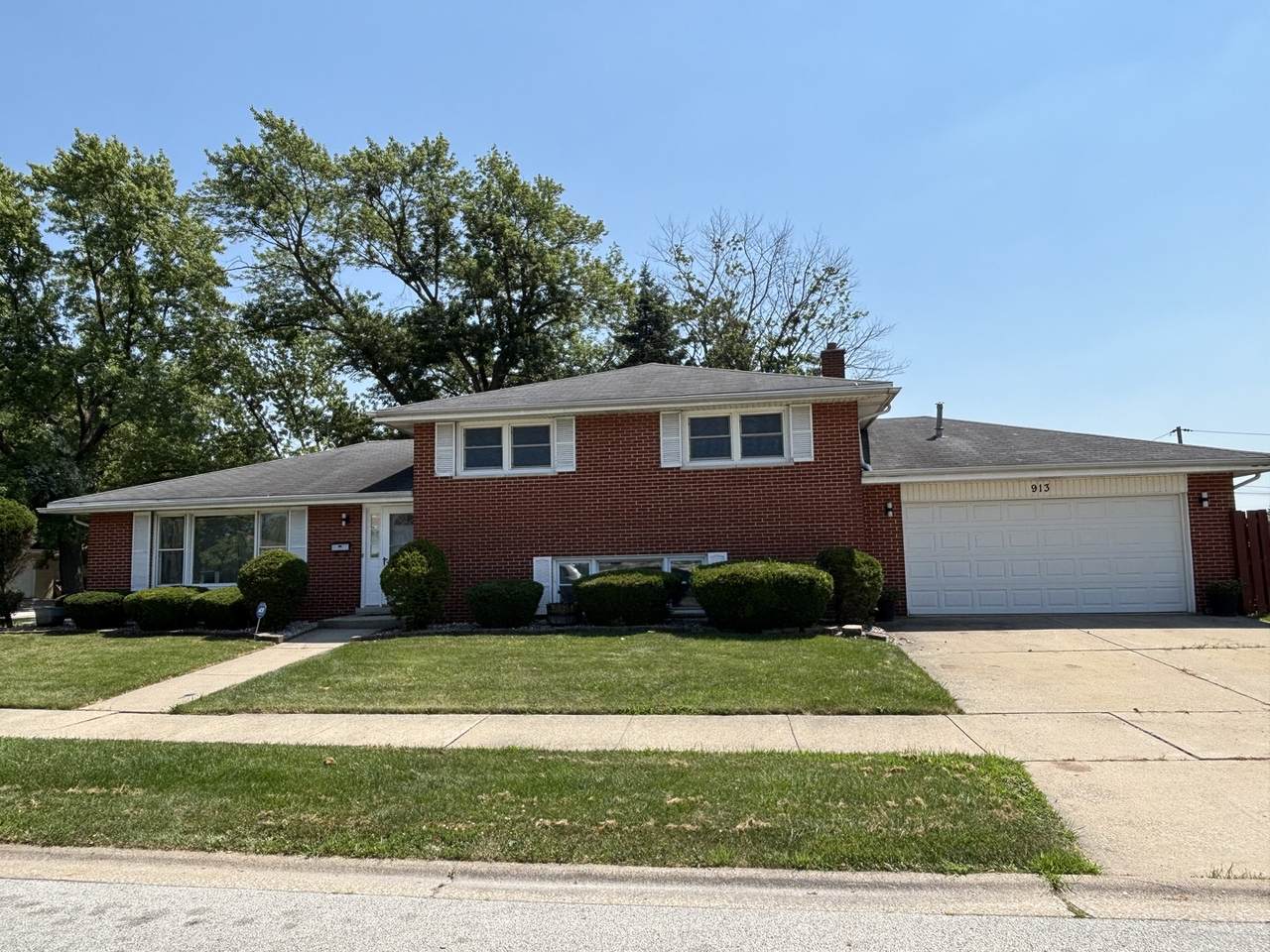 913 169th Street - Photo 1