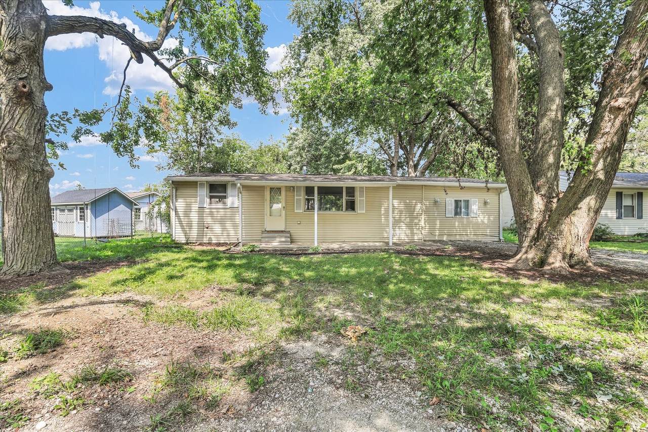 1003 Pleasantview - Photo 1