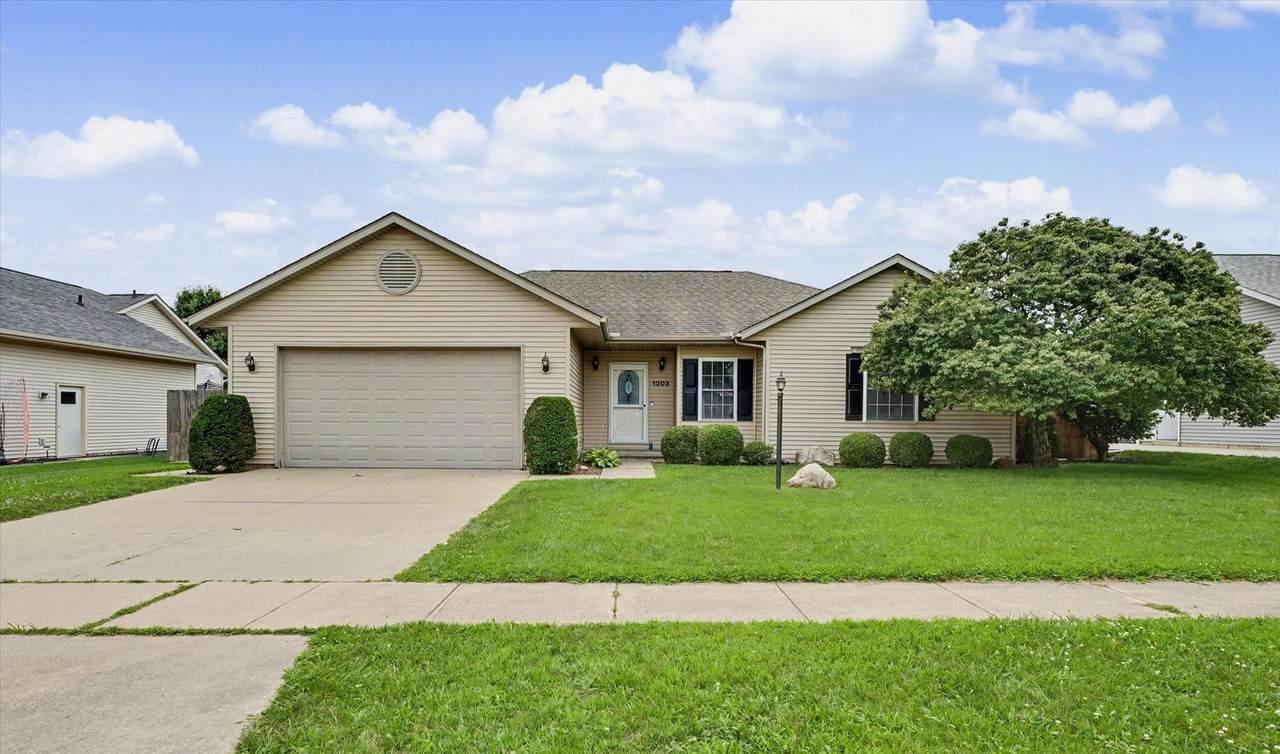 1203 Edgeview Drive - Photo 1