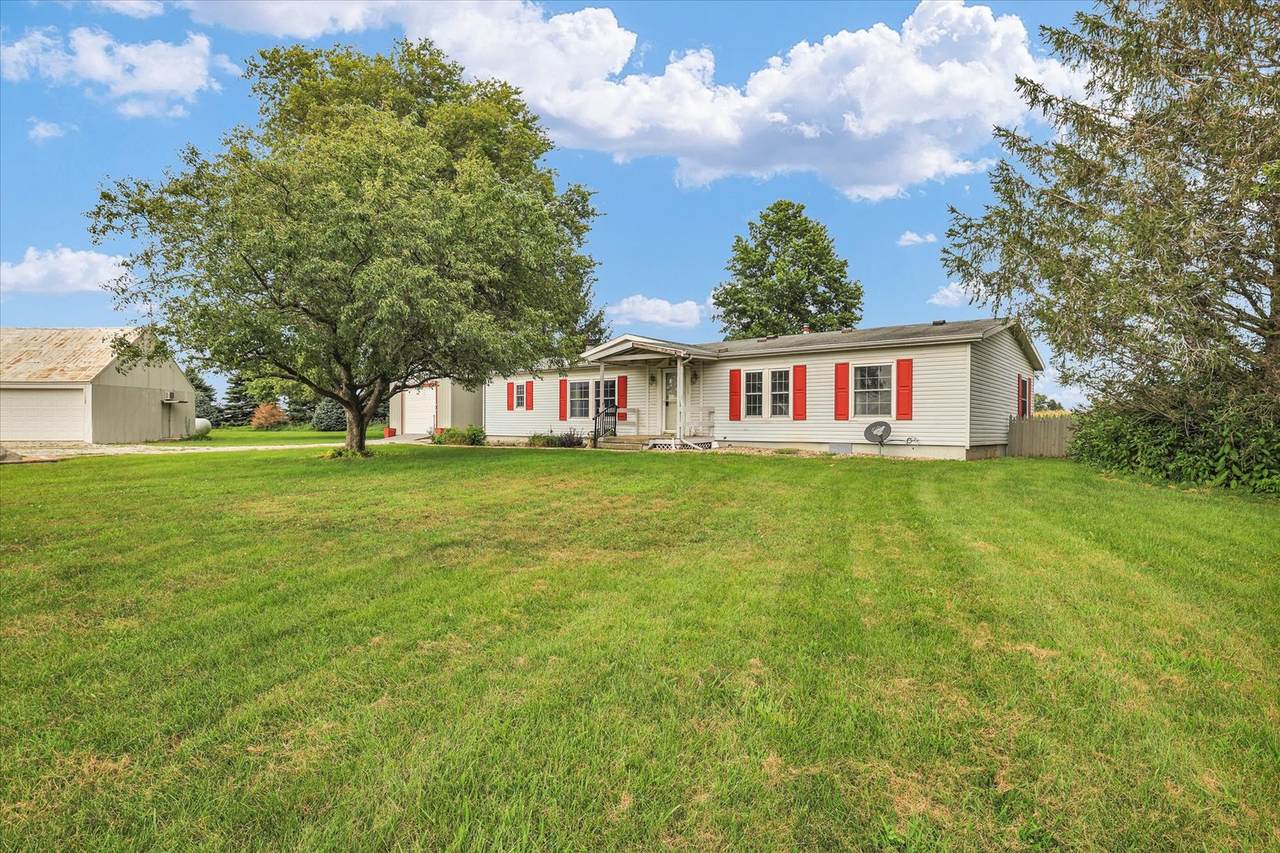 425 County Road 1575 - Photo 1