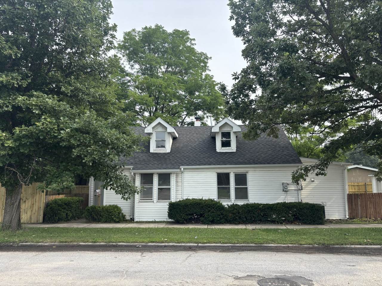 10049 Marion Avenue - Photo 1