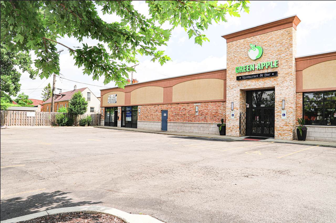 2418 Cermak Road - Photo 1