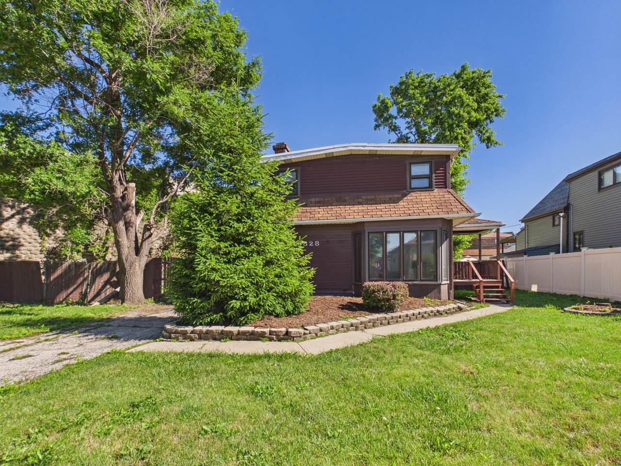 9828 South Avenue - Photo 1